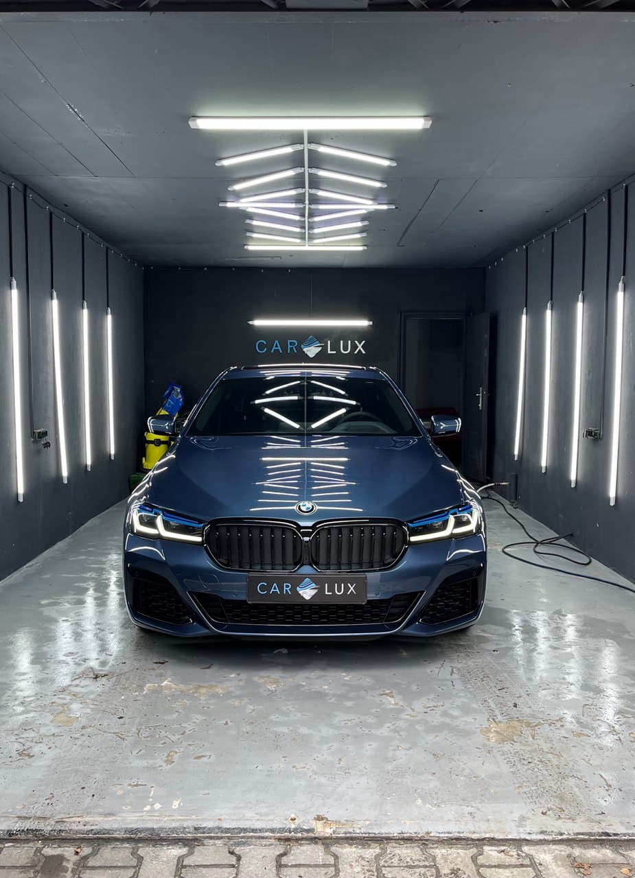 Мийний бокс CarLux — BMW 7 Series